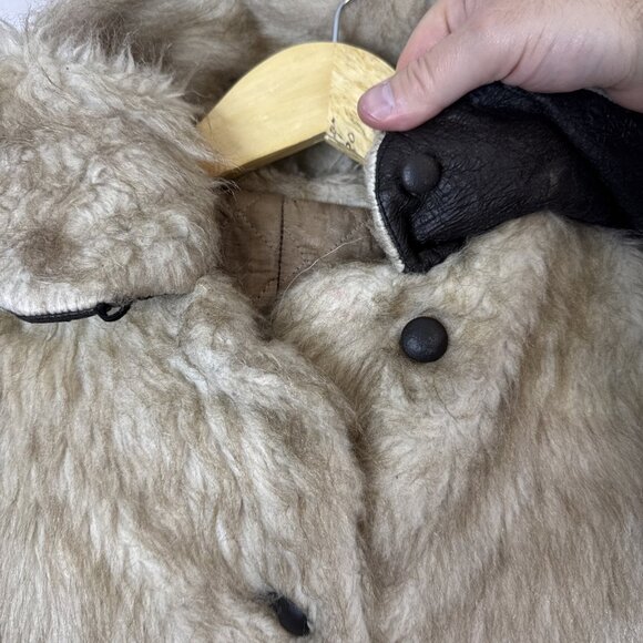 Vintage 70s Faux Fur Faux Leather Belted Hooded Coat Quilted Lining Women’s XS/S - Picture 3 of 9